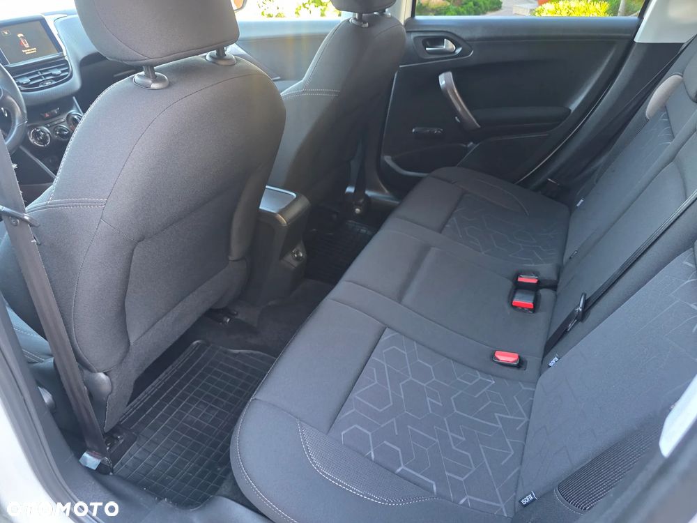 Peugeot 2008 - 22