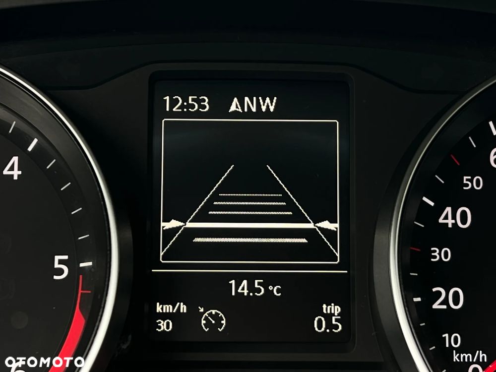Volkswagen Passat 2.0 TDI (BlueMotion Technology) Highline - 21