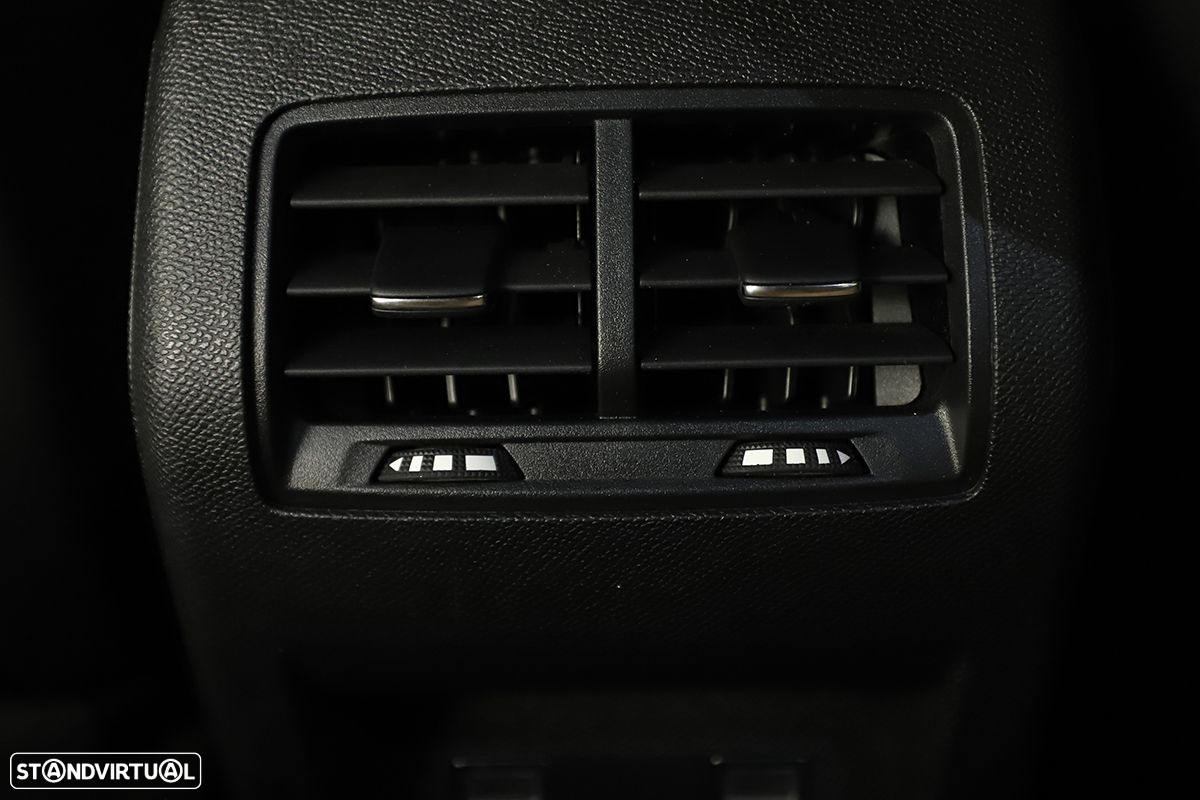 Peugeot 308 SW 1.2 PureTech GT EAT8 - 22