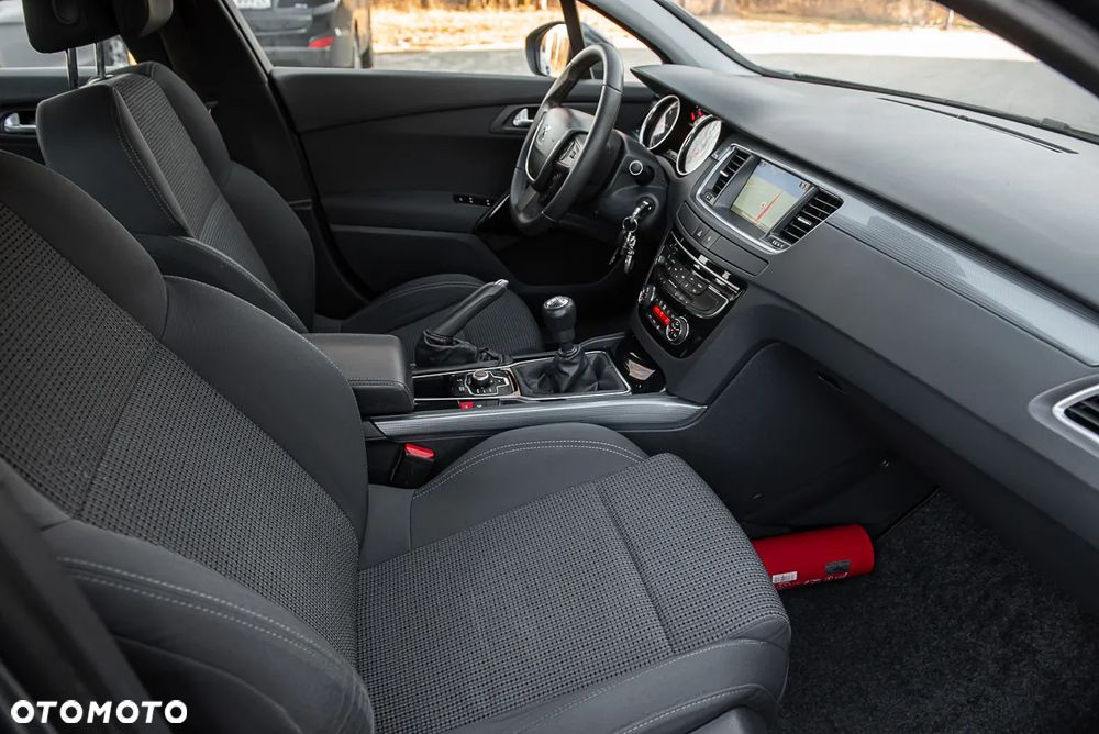 Peugeot 508 HDi FAP 140 Active - 32