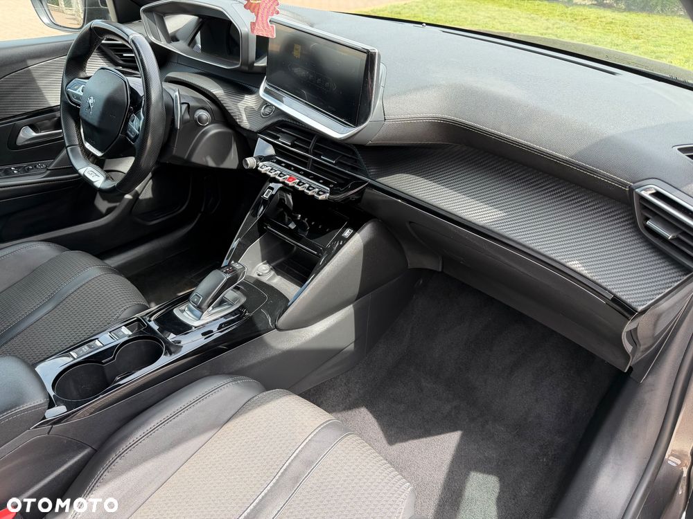 Peugeot 208 1.2 PureTech GT Line S&S EAT8 - 17