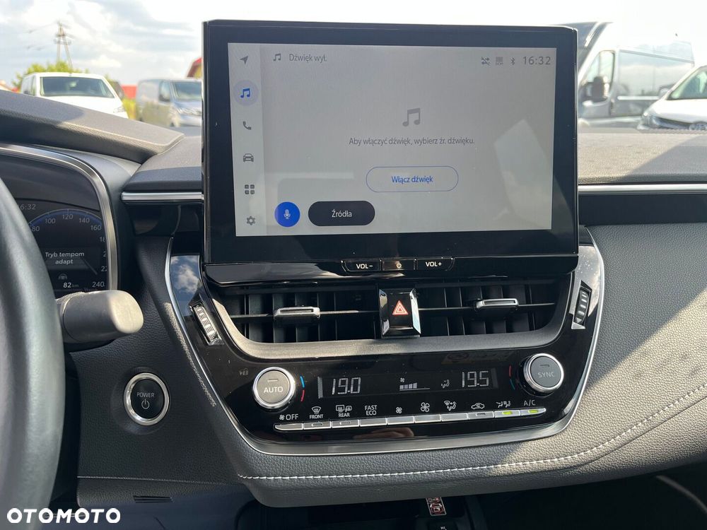 Toyota Corolla 1.8 Hybrid Comfort - 15