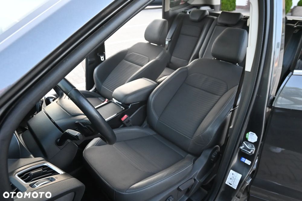 Ford Kuga 1.5 EcoBoost 4WD Titanium - 34