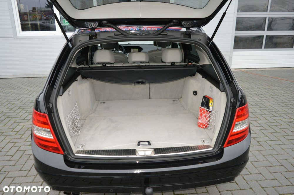 Mercedes-Benz Klasa C - 38