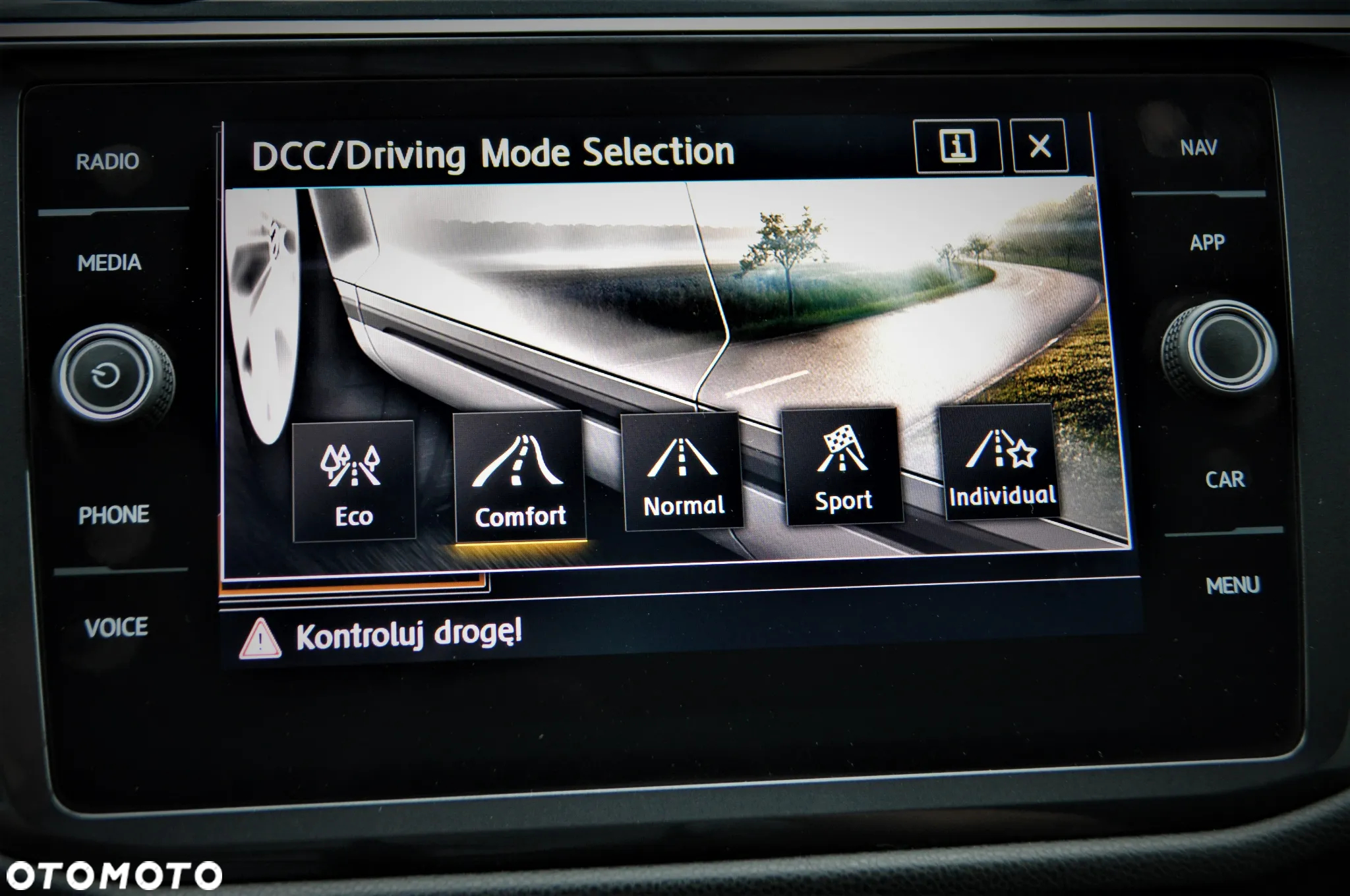 Volkswagen Tiguan Allspace 2.0 TDI SCR IQ Drive DSG - 24