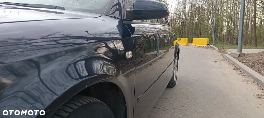 Audi A4 Limousine - 11