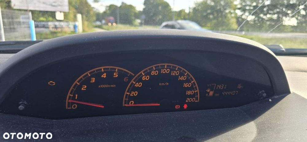 Toyota Yaris 1.4 D-4D Luna - 26