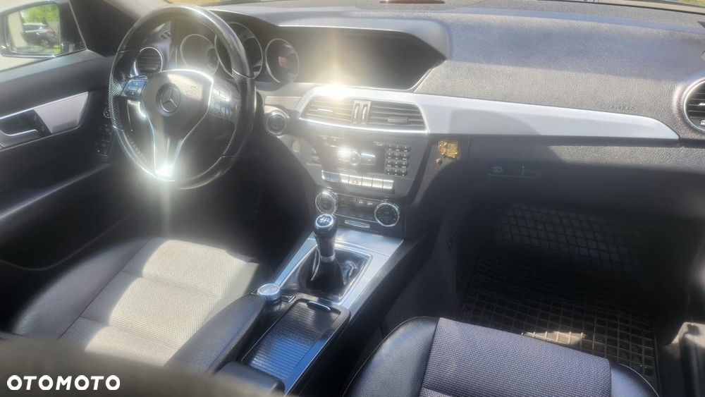 Mercedes-Benz Klasa C 180 Kompressor Avantgarde - 19