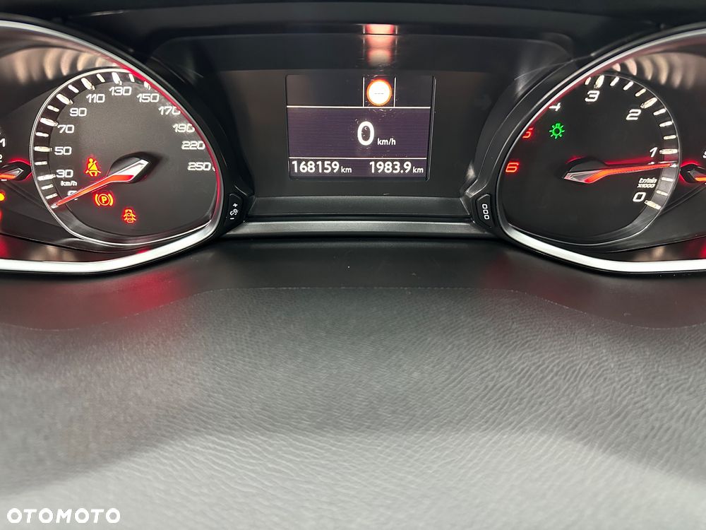 Peugeot 308 - 23