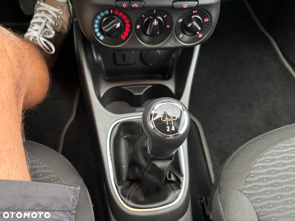 Opel Corsa - 22