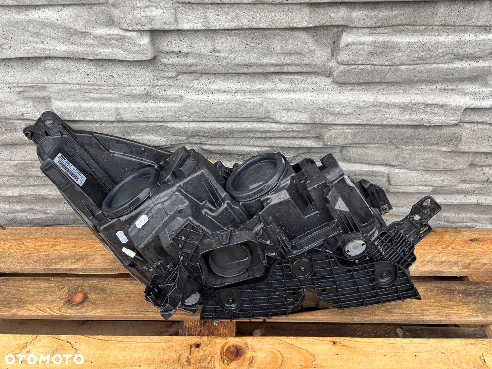 Ford Kuga MK2 lift lampa lewa soczewka led - 2