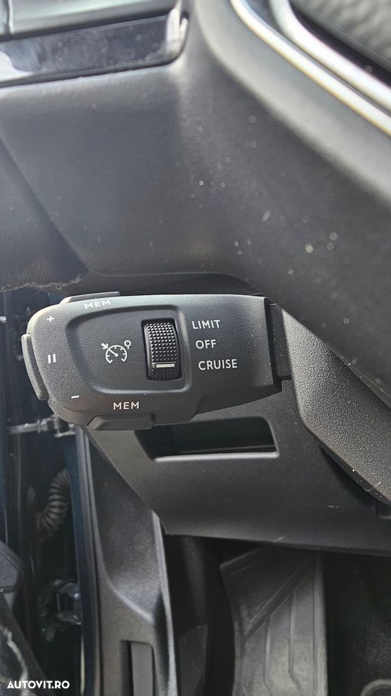 Peugeot 3008 PHEV 300 EAT8 4X4 Allure Pack - 21