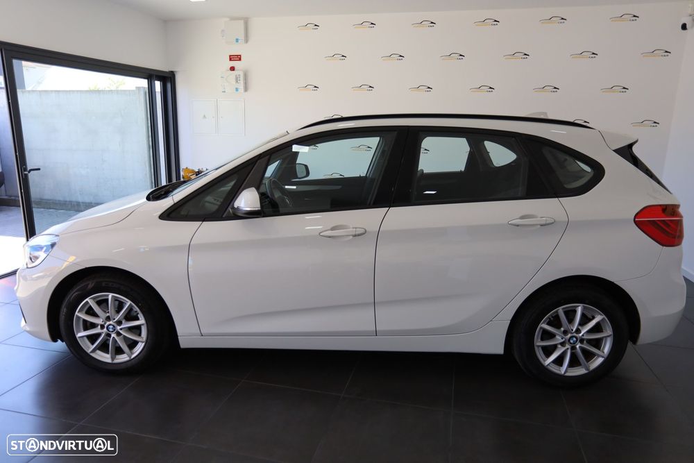 BMW 216 Active Tourer d Aut. Luxury Line - 4