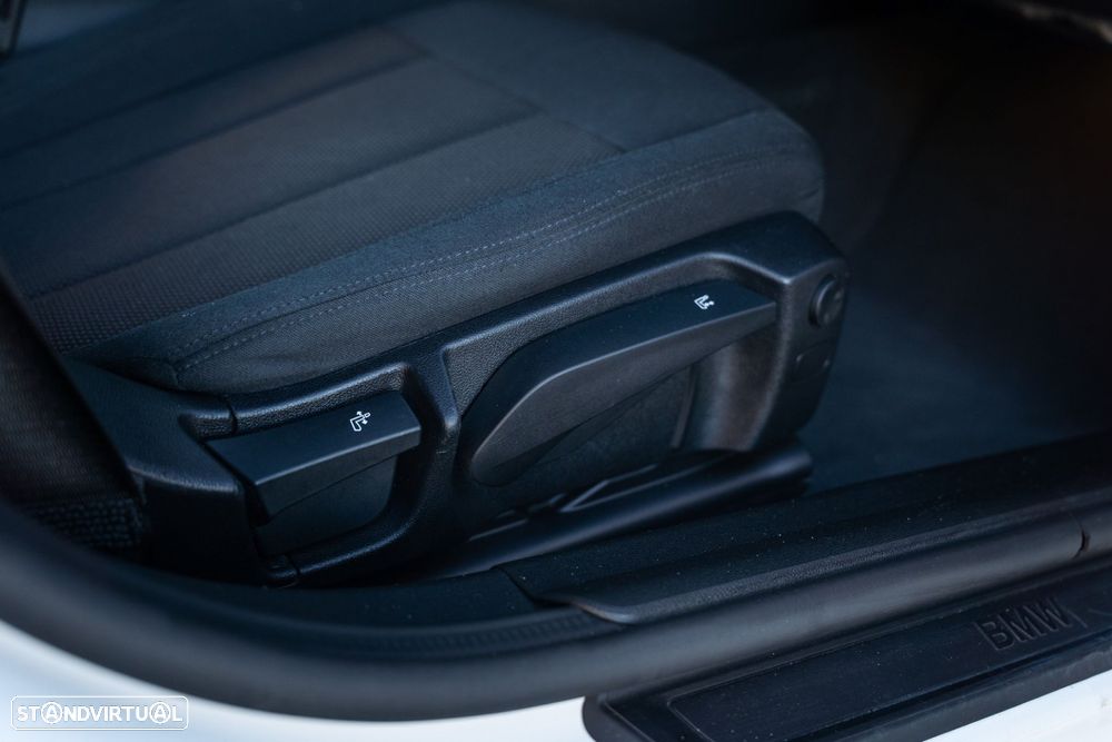 BMW 320 d Line Sport Shadow Auto - 27