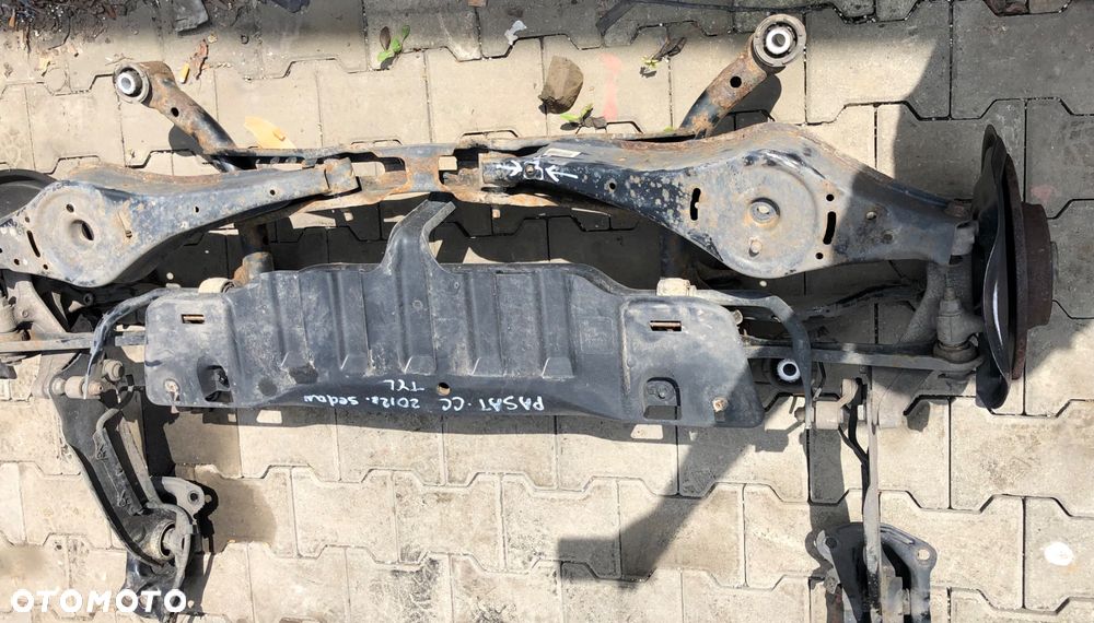 Belka zawieszenia tył wózek sanki VW PASSAT B7 CC