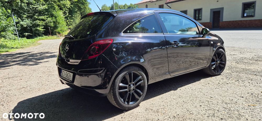 Opel Corsa 1.4 16V Cosmo - 5