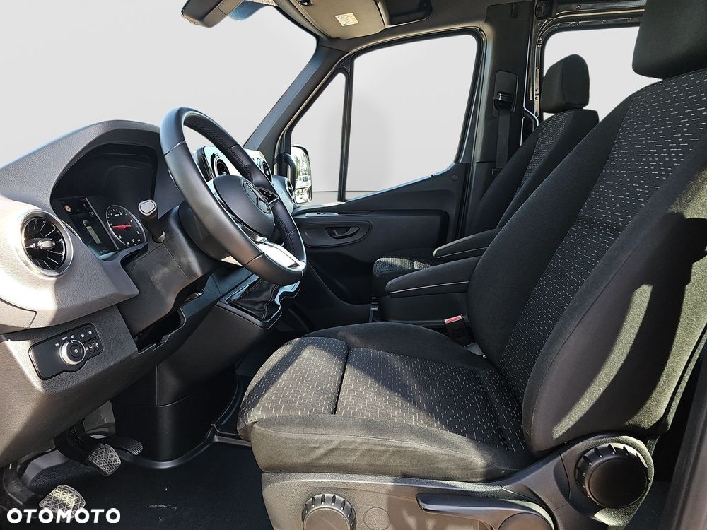Mercedes-Benz sprinter - 5