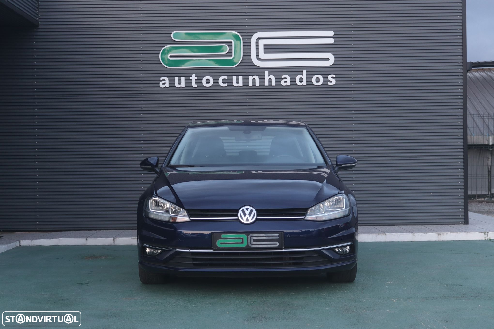 VW Golf 1.6 TDI Highline - 2