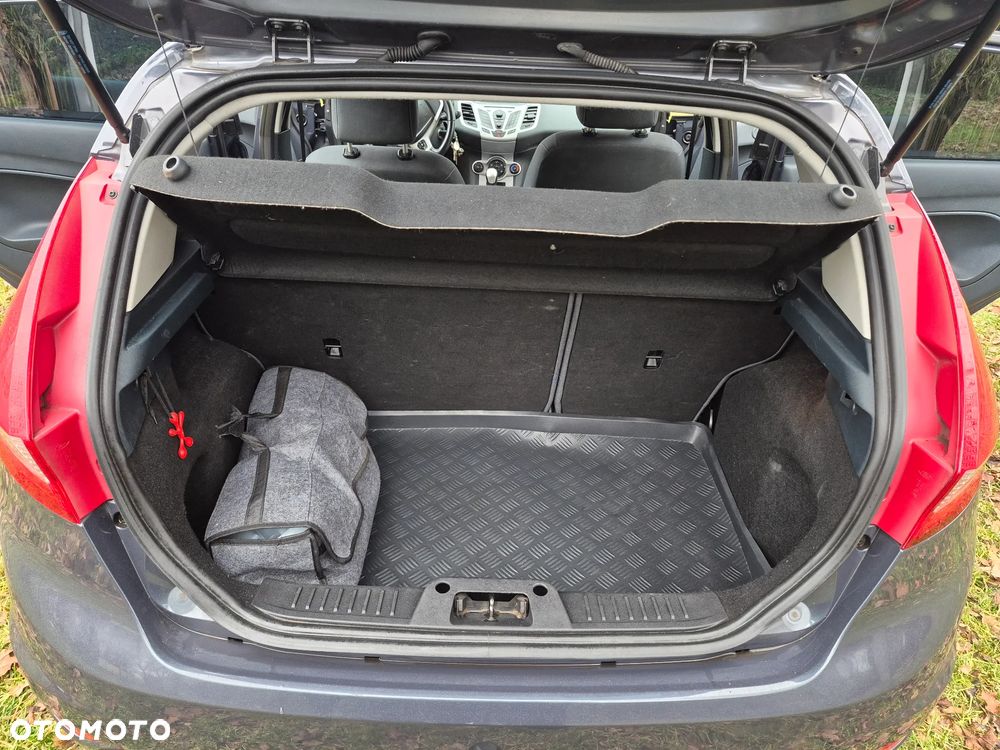 Ford Fiesta 1.6 TDCi DPF Gold X - 17