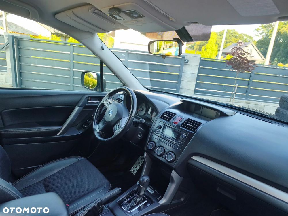 Subaru Forester 2.0XT Comfort Lineartronic - 21