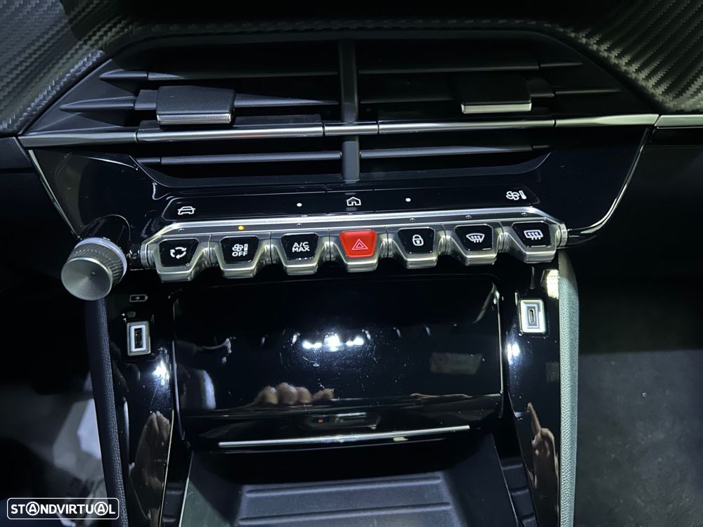 Peugeot 2008 1.2 Hybrid Allure e-DCS6 - 31