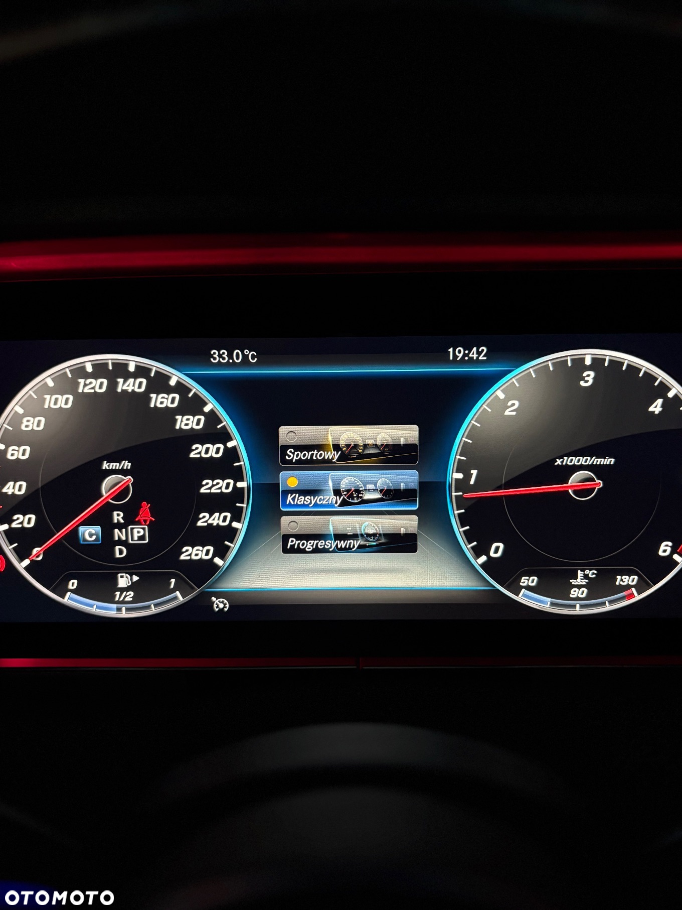 Mercedes-Benz Klasa E 220 d T 9G-TRONIC Avantgarde - 28