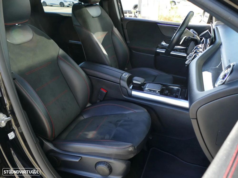 Mercedes-Benz B 250 e AMG Line - 30