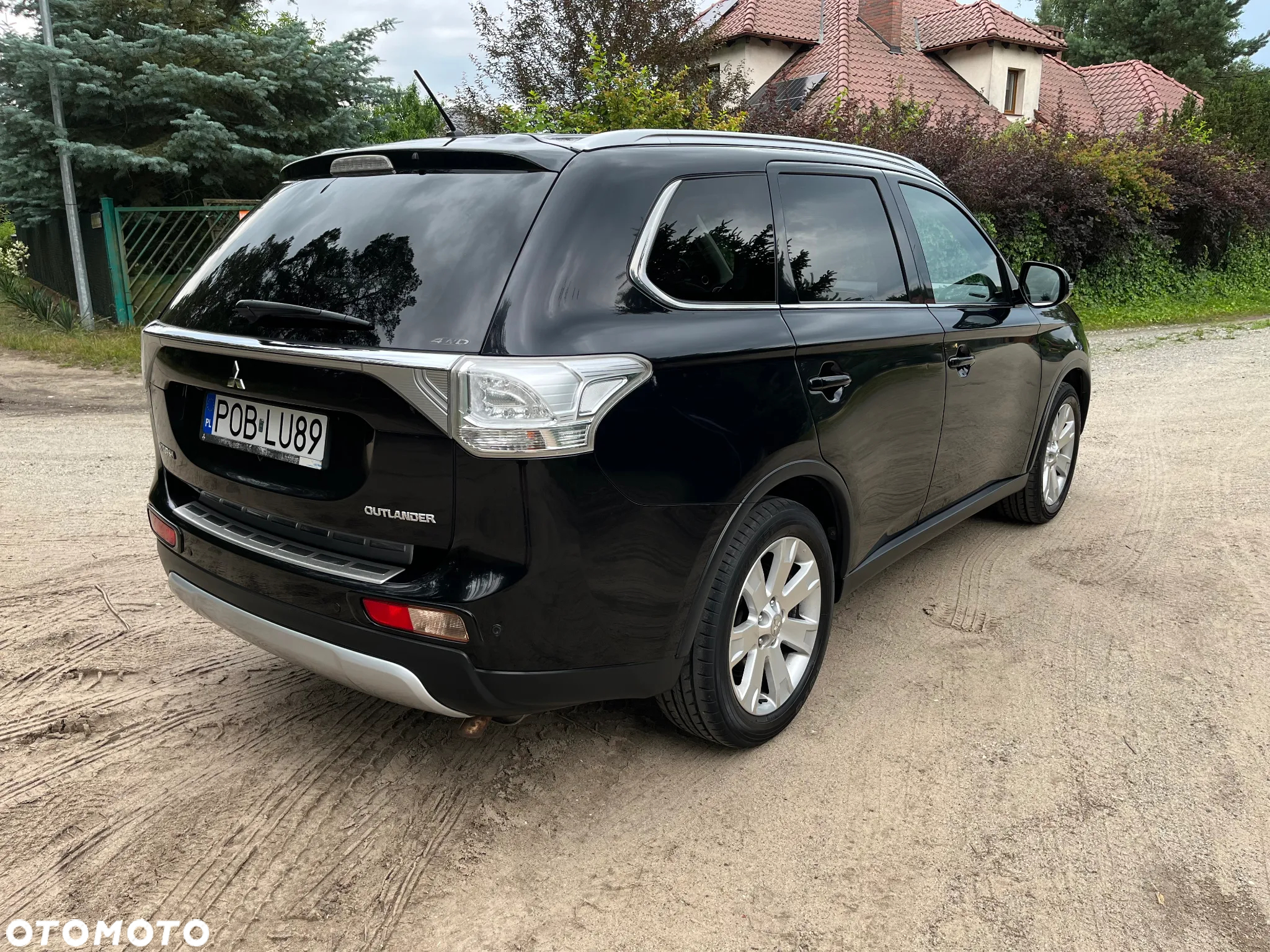 Mitsubishi Outlander - 7