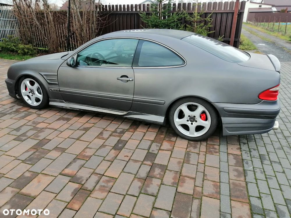 Mercedes-Benz CLK - 1