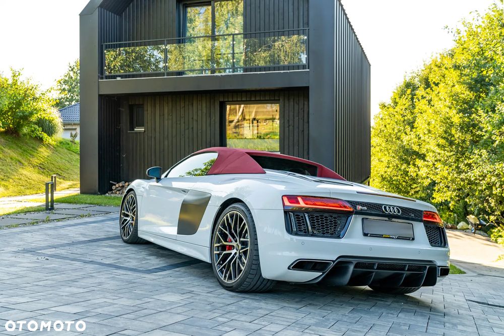 Audi R8 Spyder - 10