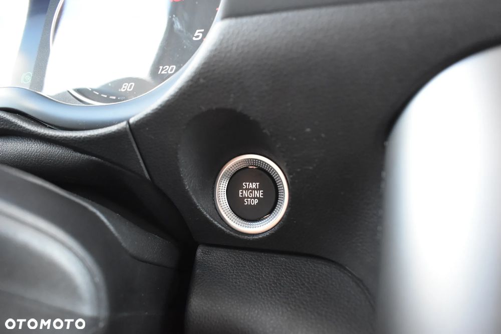 Mercedes-Benz Klasa T 180 d Progressive - 30