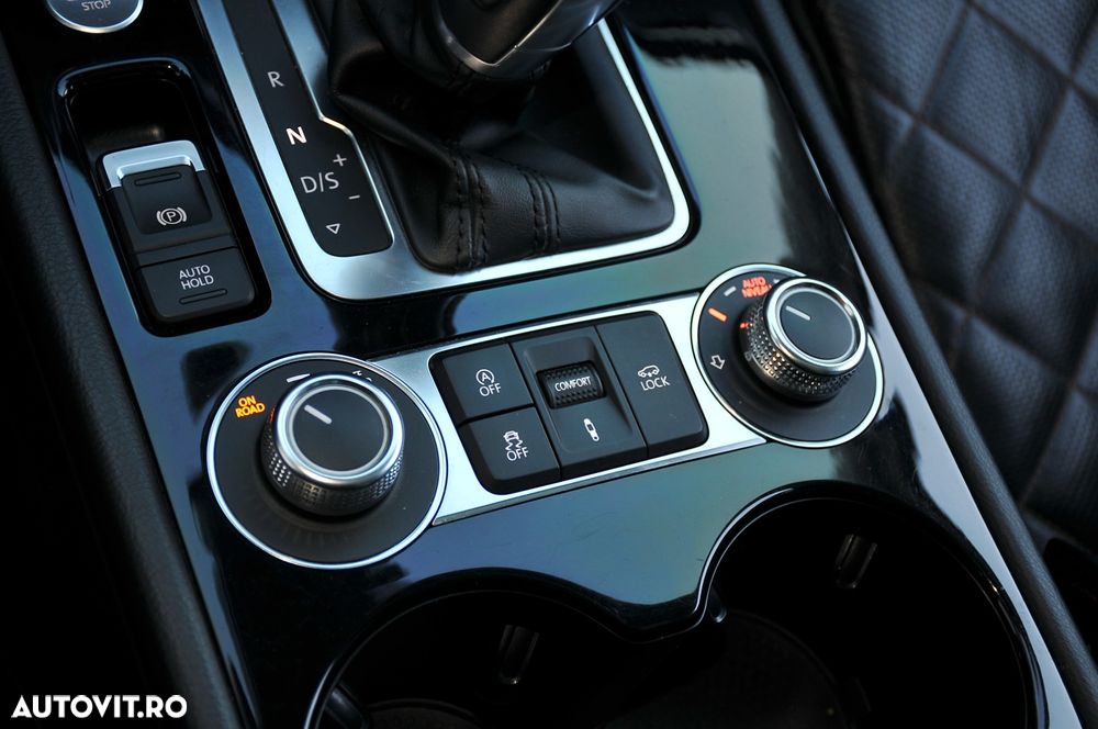 Volkswagen Touareg 3.0 V6 TDI SCR Blue Motion DPF Automatik Executive Edition - 20