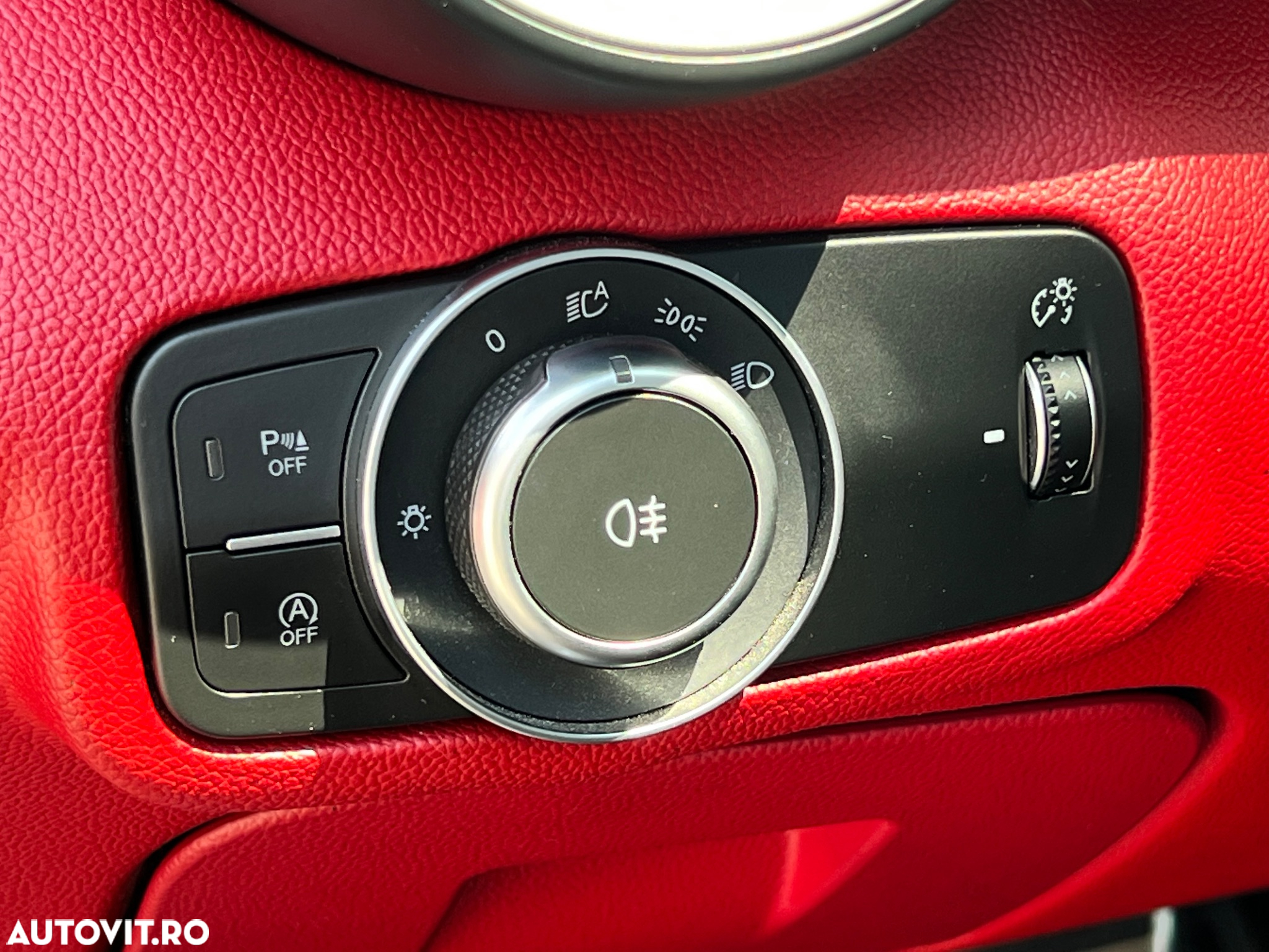 Alfa Romeo Giulia 2.9 V6 Bi-Turbo AT8 Quadrifoglio - 21
