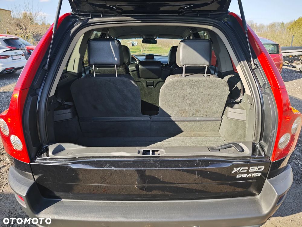 Volvo XC 90 2.4D Momentum - 28