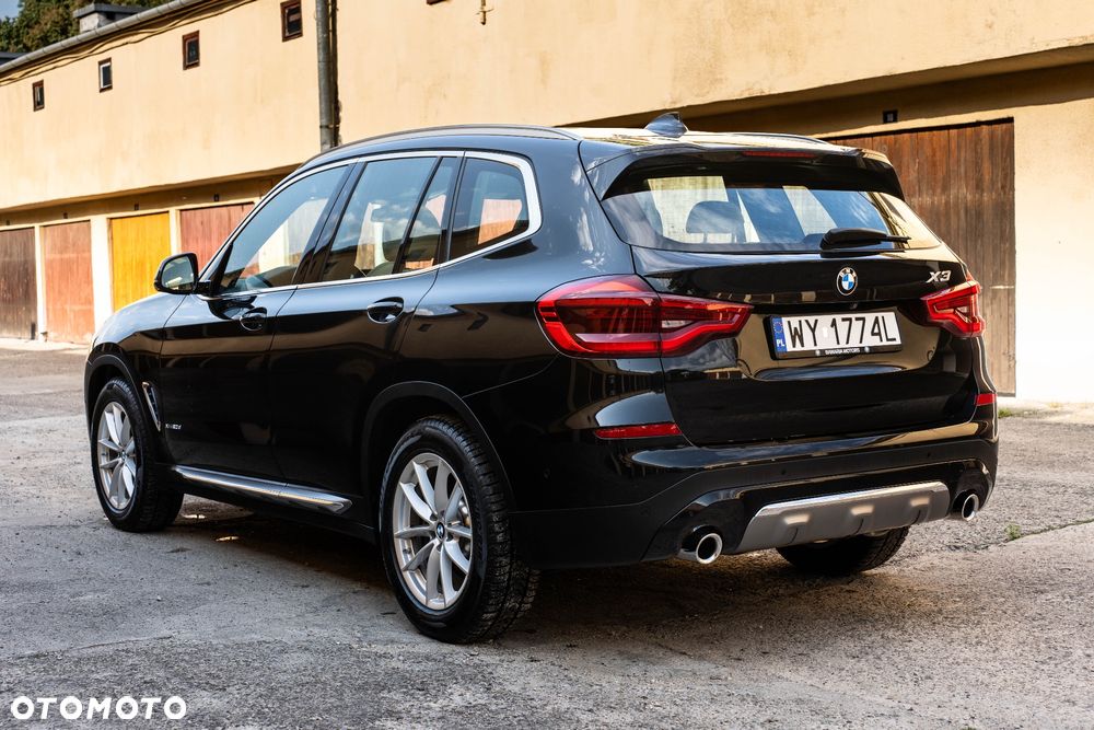 BMW X3 xDrive20d Luxury Line - 6