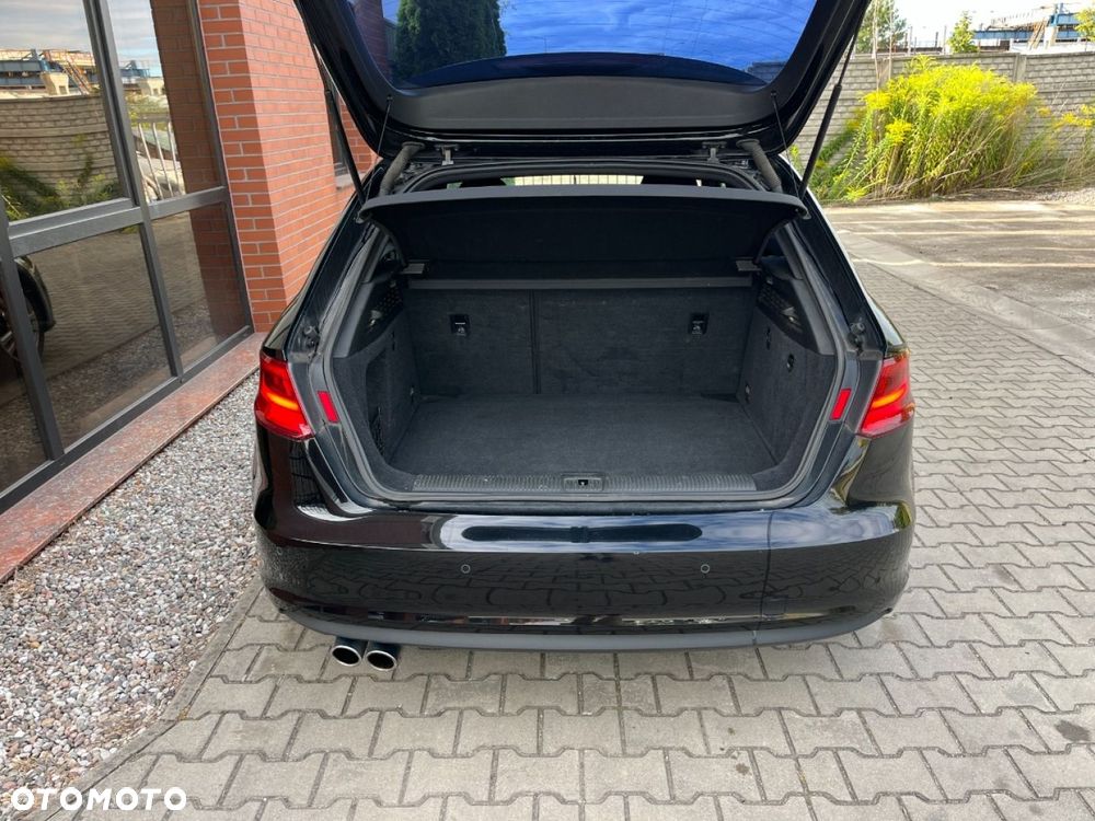 Audi A3 Sportback 2.0 TDI (clean diesel) S tronic S line Sportpaket - 31