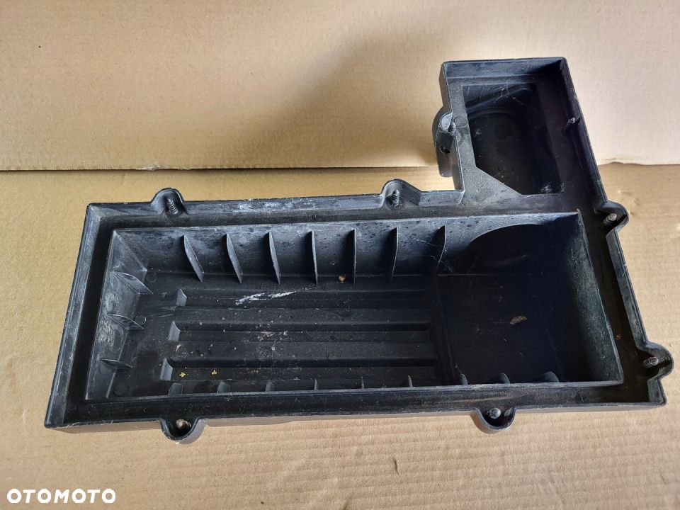 OBUDOWA FILTRA POWIETRZA VW GOLF V 1K0129607R - 2