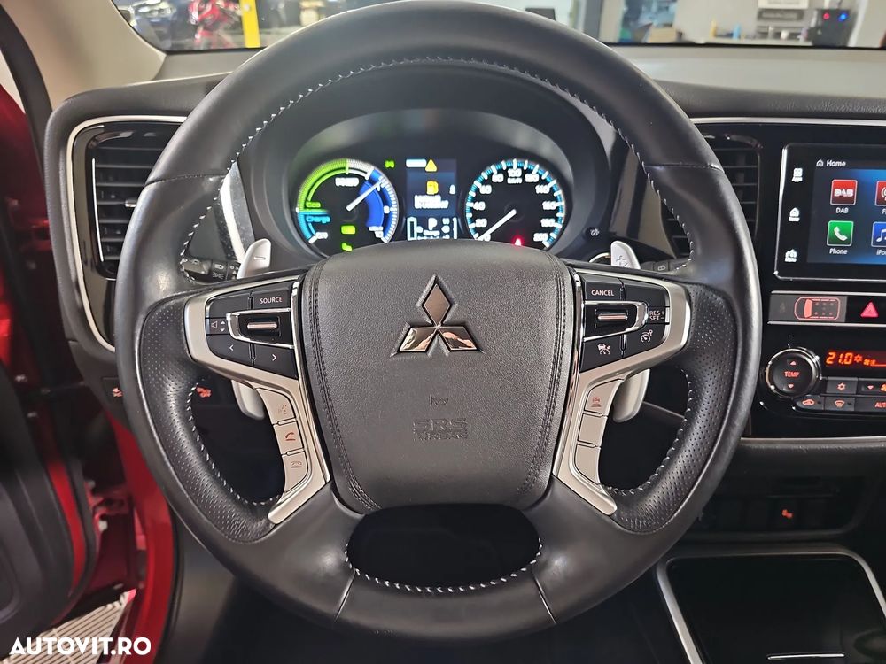 Mitsubishi Outlander - 17