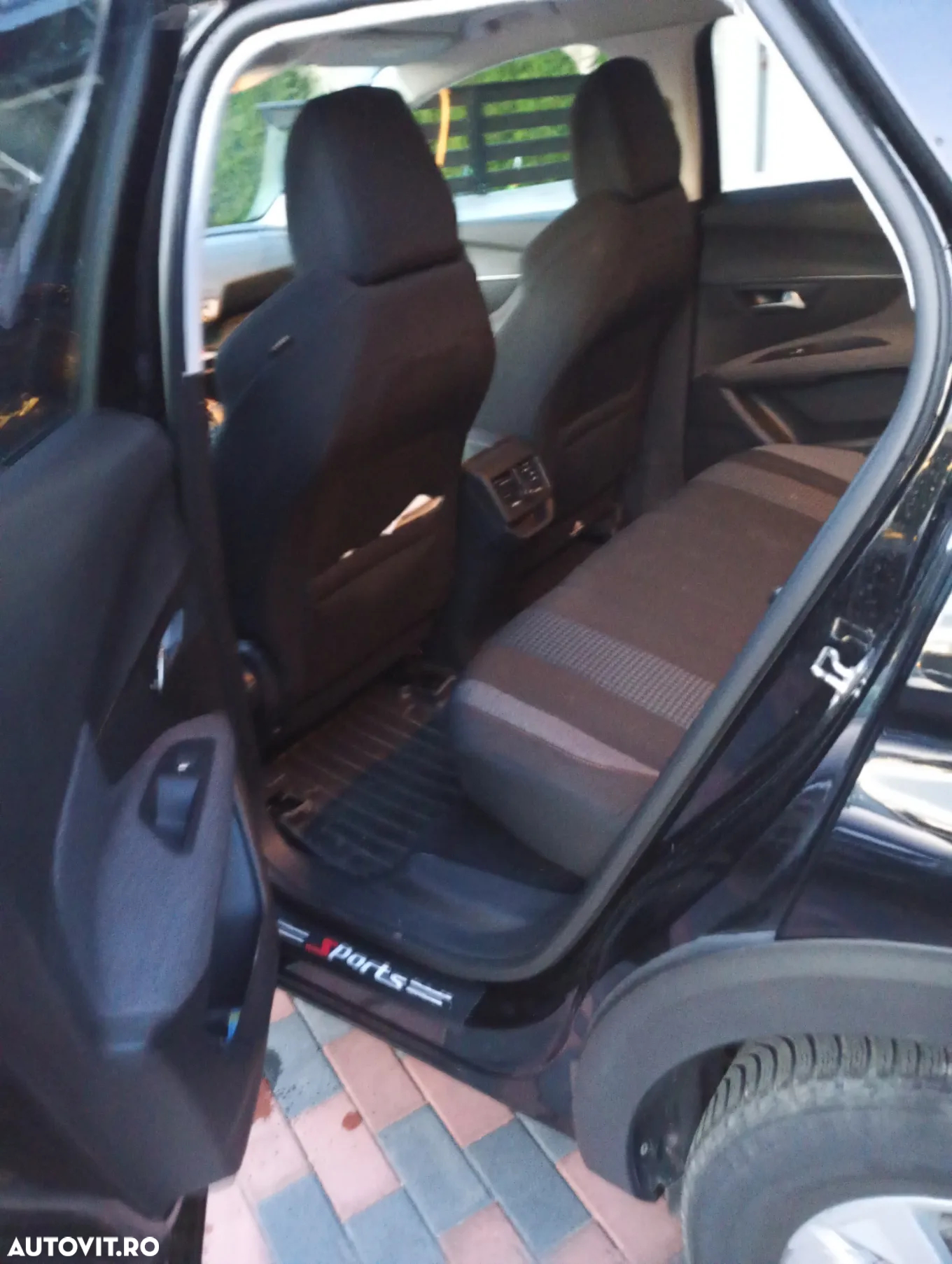 Peugeot 3008 1.2 PureTech 130 EAT8 Active Pack - 6