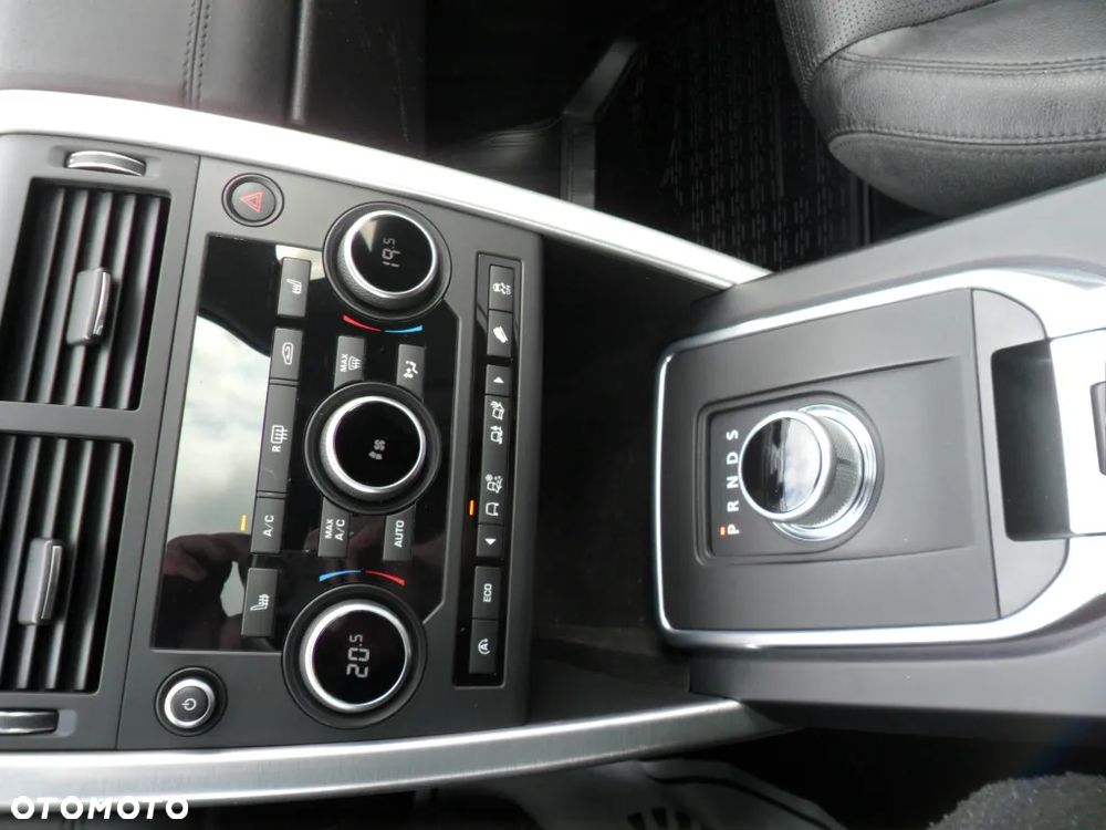 Land Rover Discovery Sport 2.0 TD4 HSE Luxury - 25