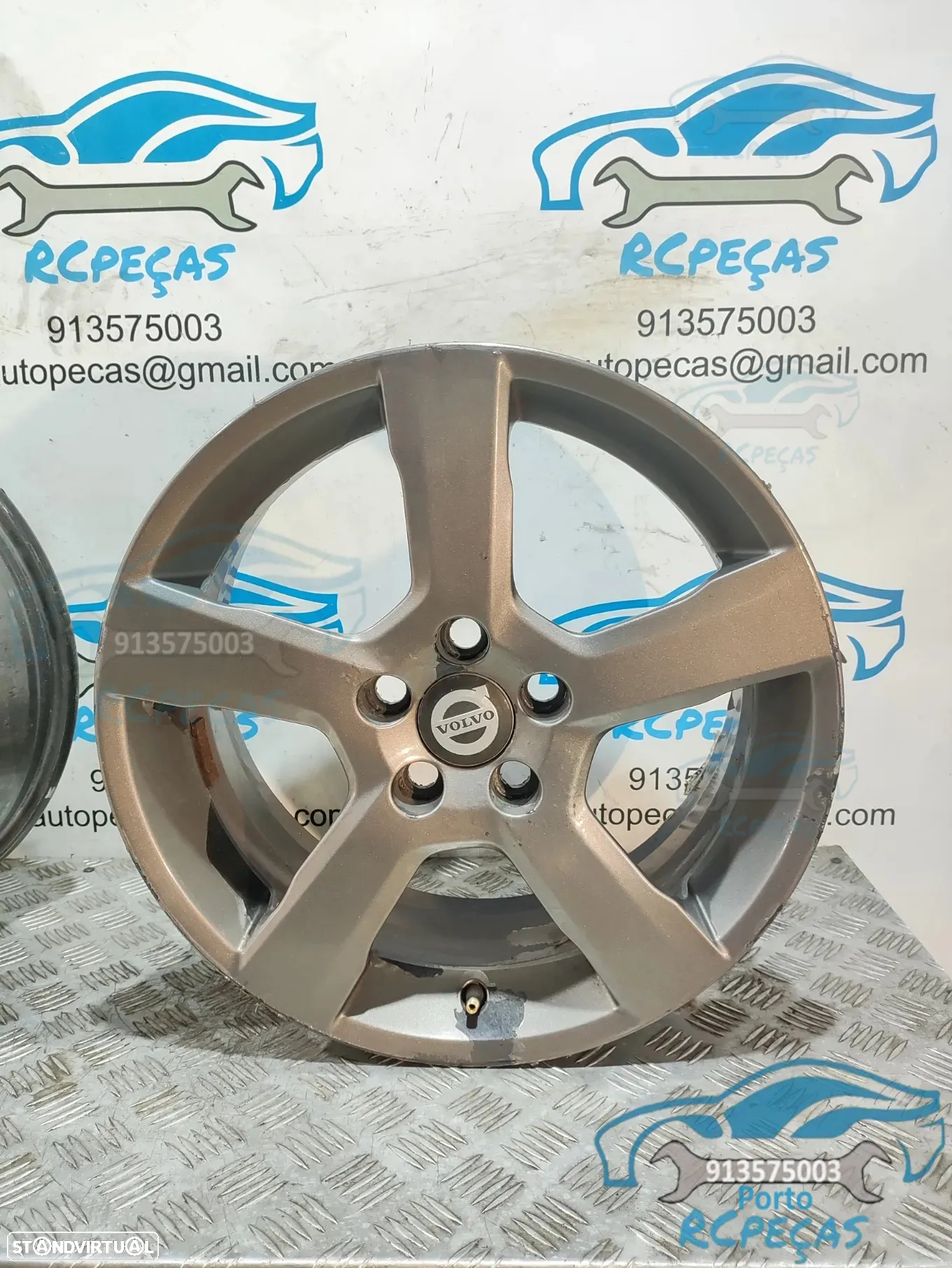 Conjunto Jantes 17" Volvo C30 - 31290177 - 7J | ET52,5 | 5x108 - Originais | Jante | 5 x 108 | 17 Polegadas | V50 | S40 | V40 | S60 | V60 - 6