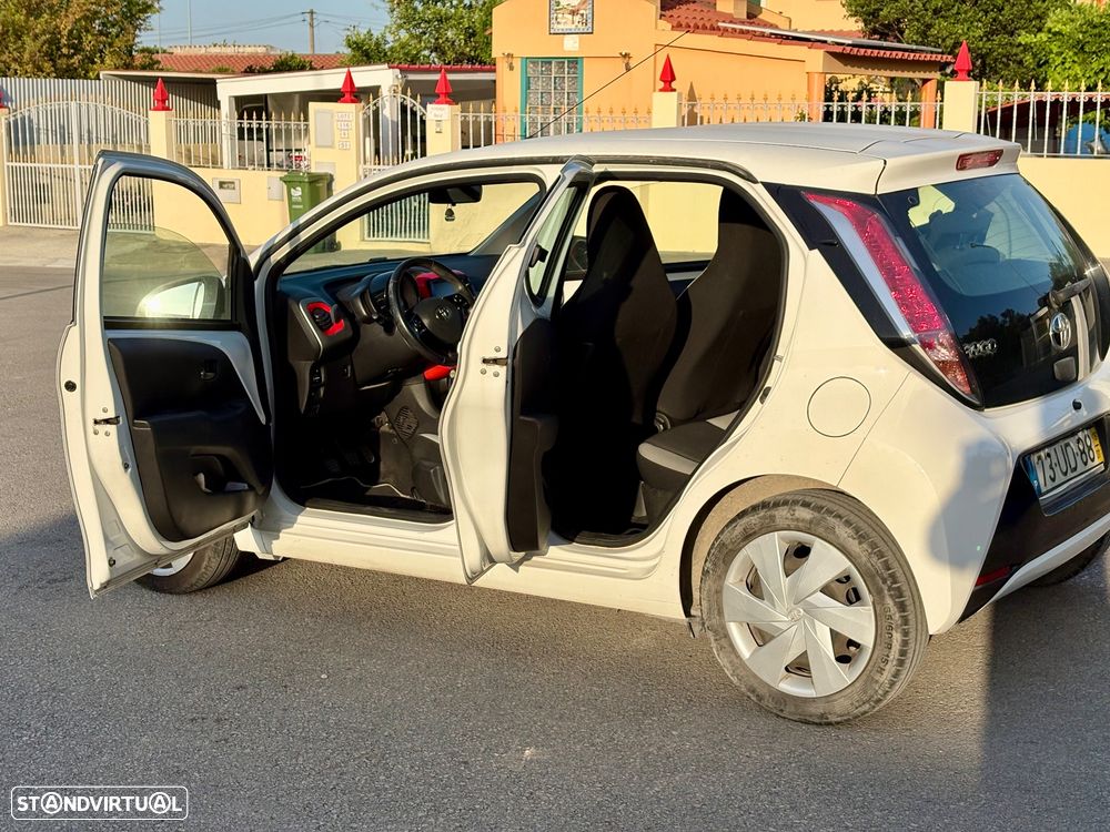 Toyota Aygo 1.0 X-Play+AC+X-Touch - 3