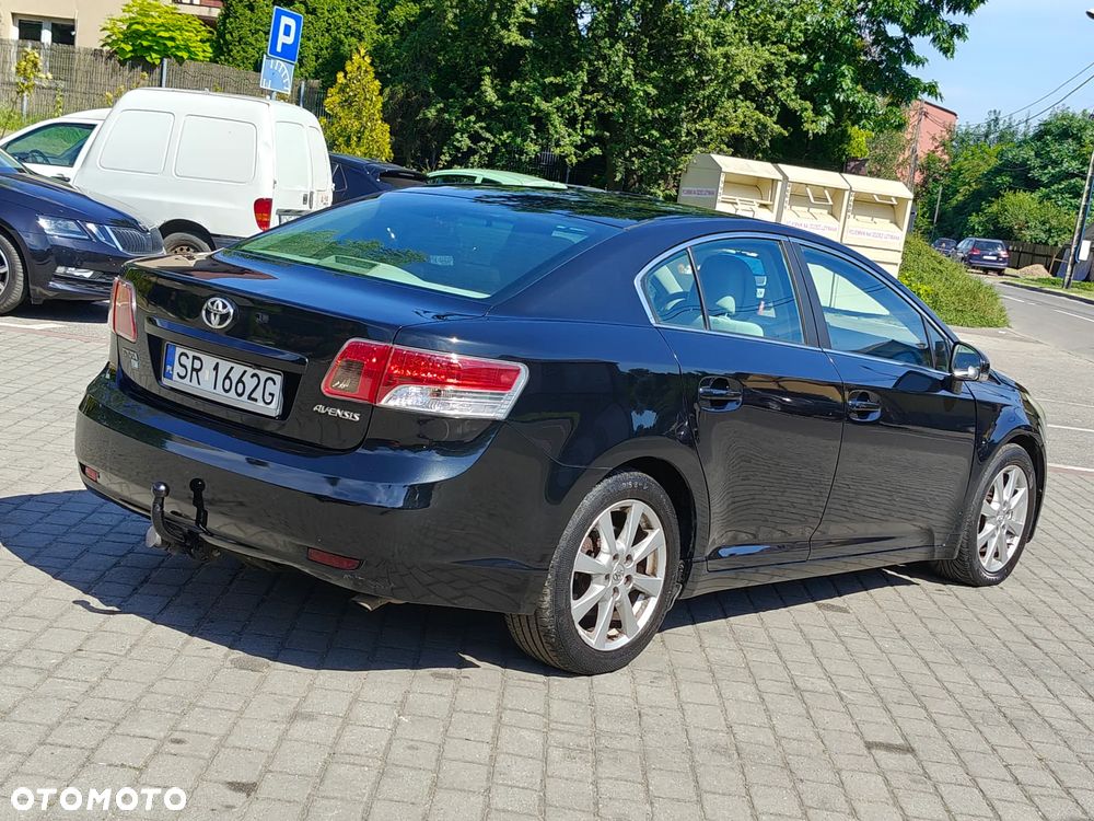 Toyota Avensis 2.0 D-4D Premium - 13