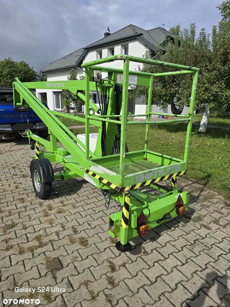 Nifty Niftylift 120 podnośnik koszowy na przyczepie 12 metrów elektryczny oryginalny//Świetnie Utrzymany//Garażowany // Pracował w placówce medycznej // Nie zużyty// Cherry picker// Boom lift// Access platform// Zwyżka// Platforma robocza// podest ruchomy// - 38