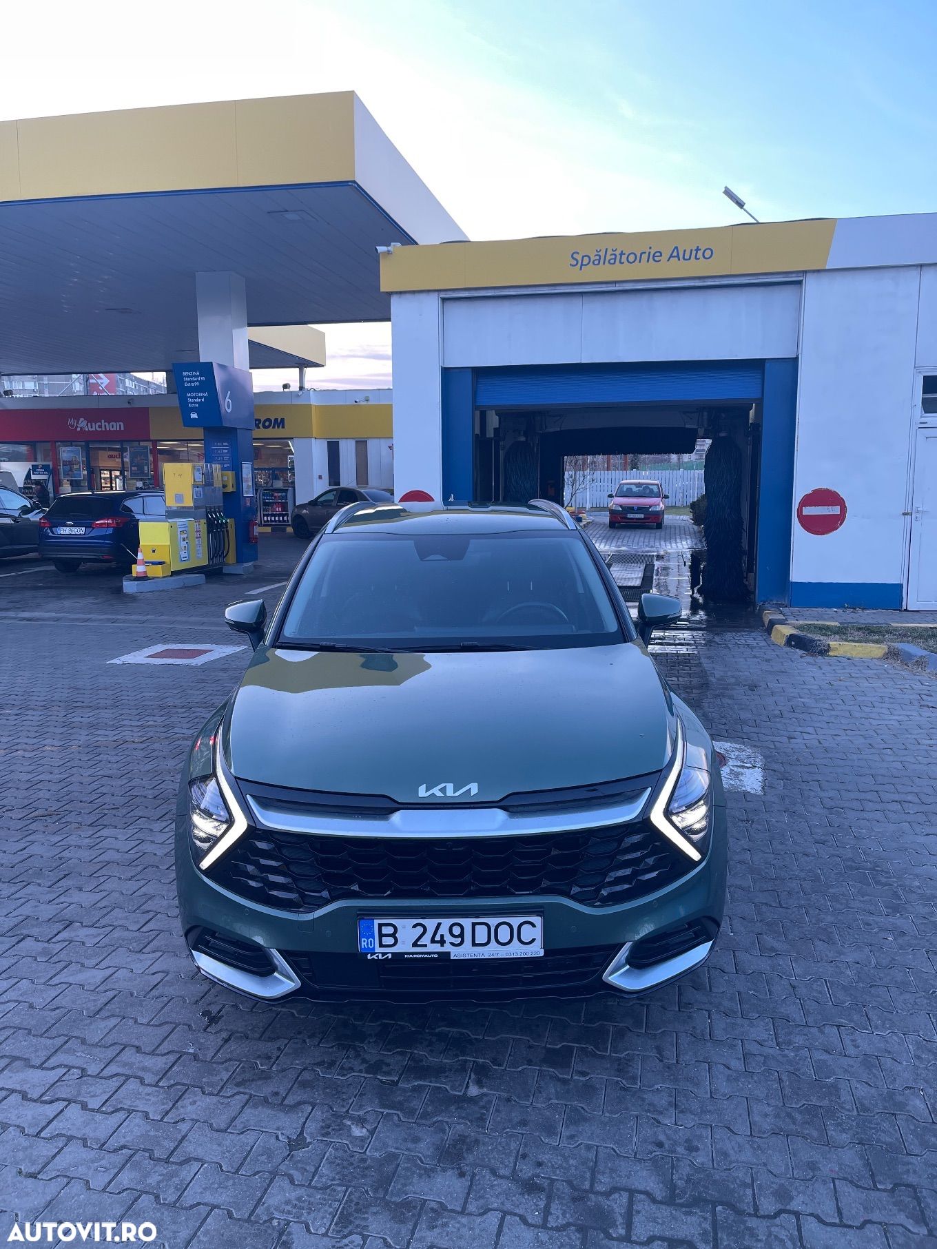 Kia Sportage 1.6 T-GDI HEV 6AT 4x4 Business Line - 1