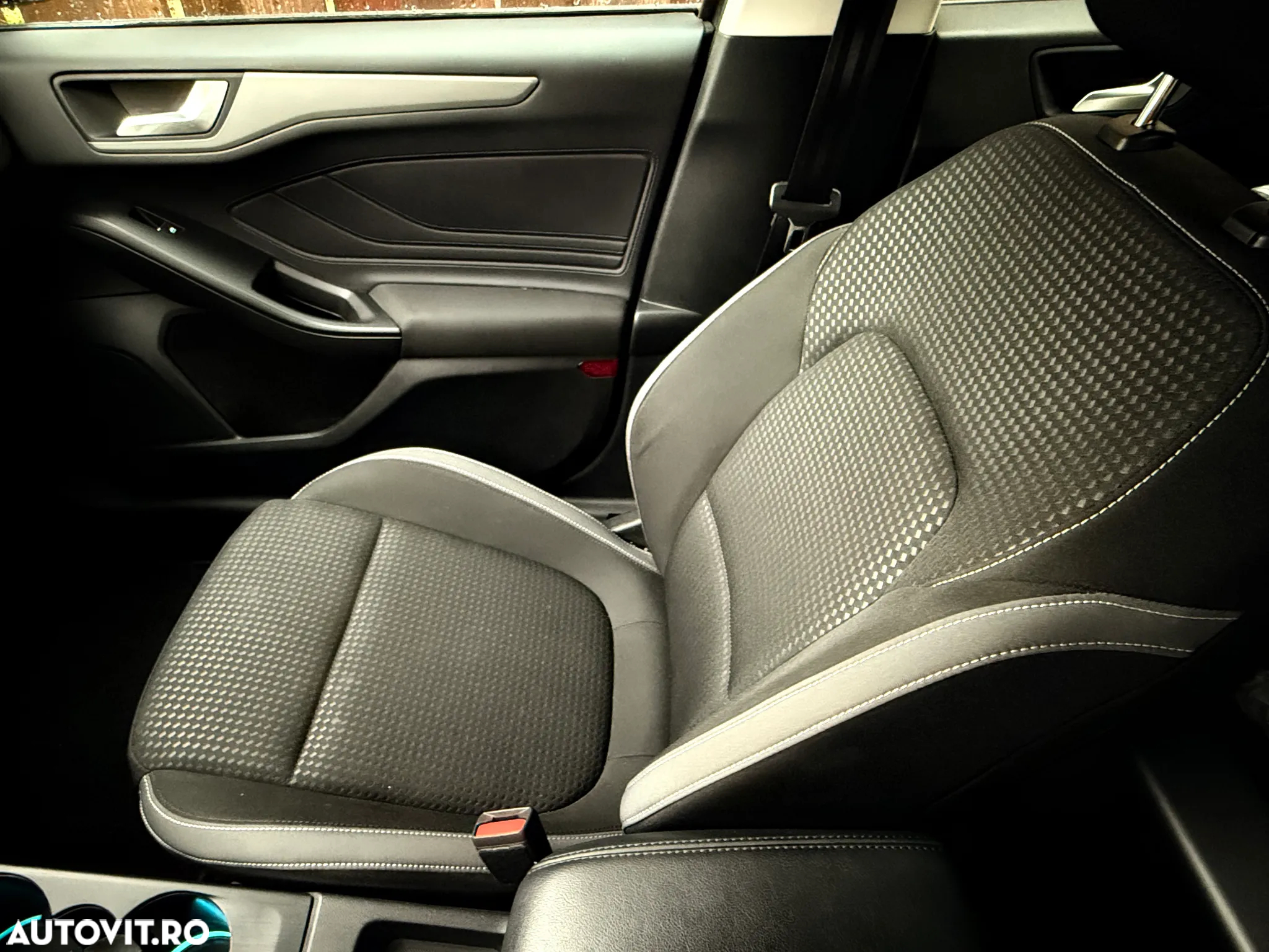 Ford Focus Turnier 1.5 EcoBlue Start-Stopp-System Aut. COOL&CONNECT - 23