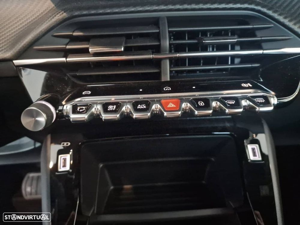 Peugeot e-2008 54 kWh Active - 21