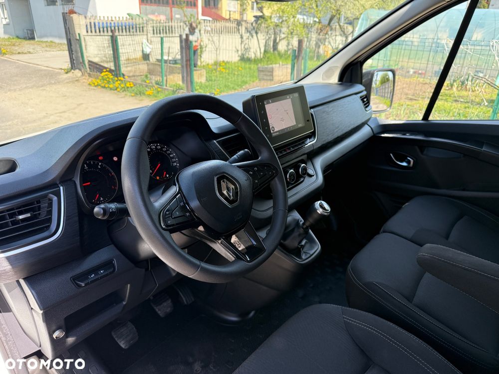 Renault Trafic - 17