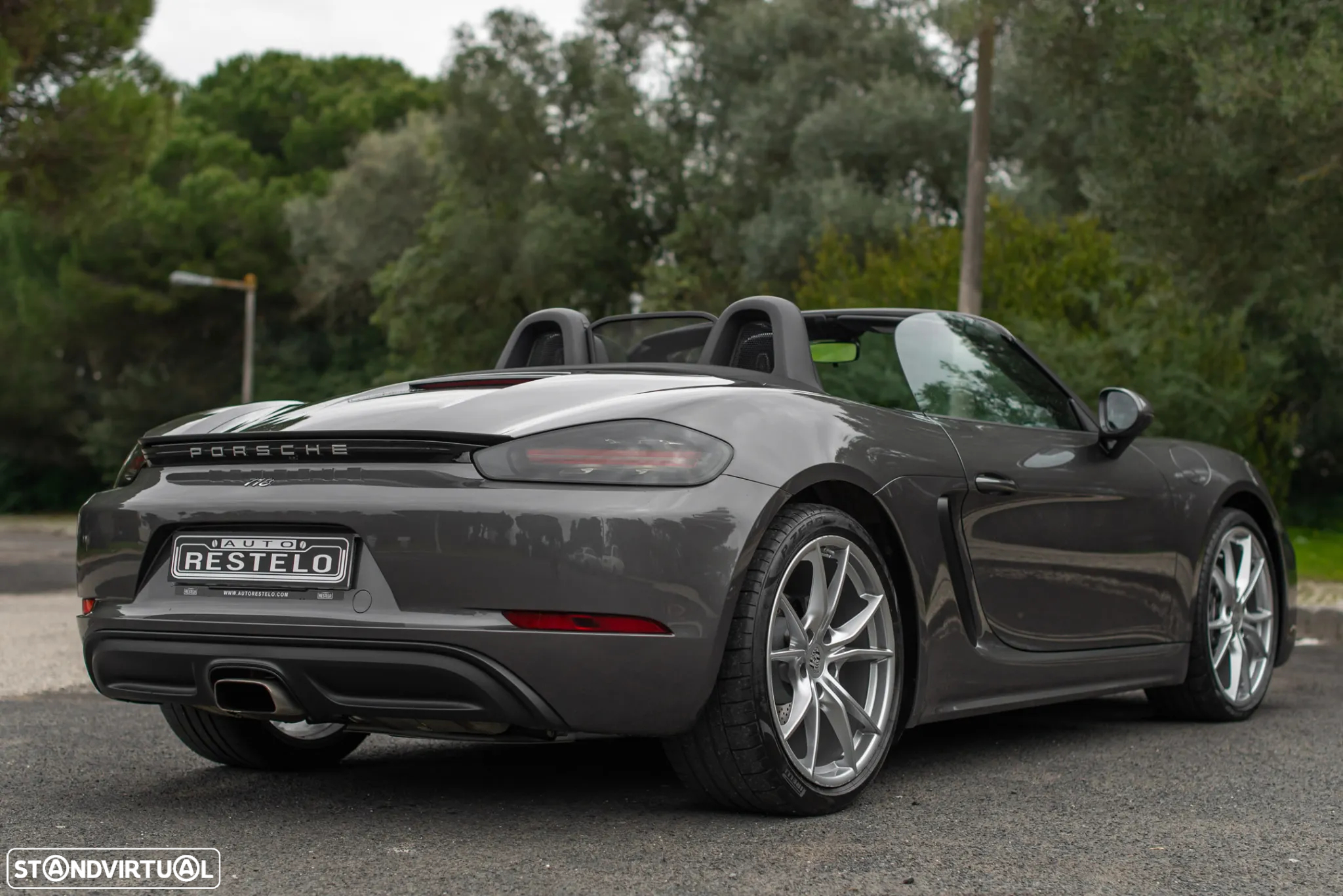 Porsche 718 - 8