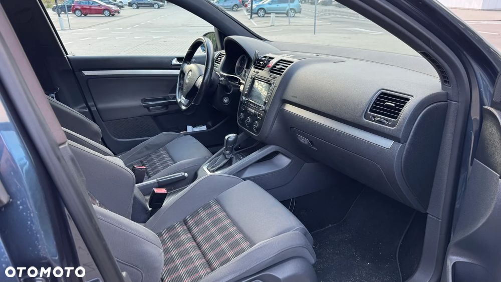 Volkswagen Golf 2.0 GTI DSG - 6